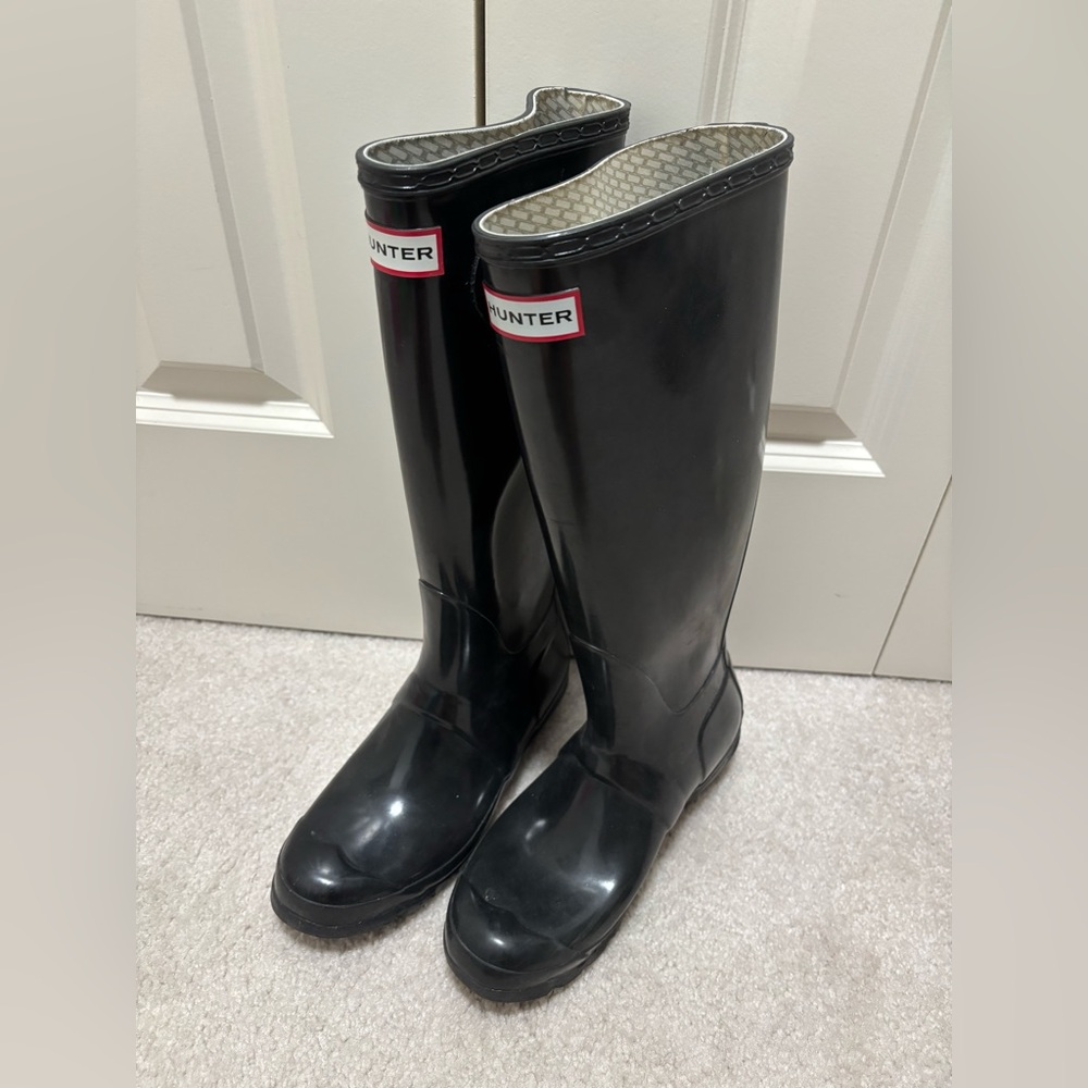 Hunter Classic Black Tall Gloss Rain Boots